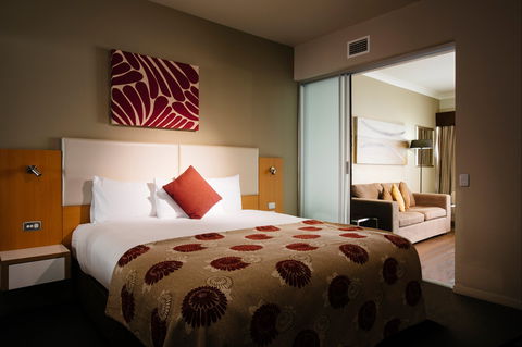 Grand Hotel And Apartments Townsville - Accommodation 4U 1
