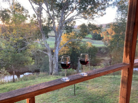 Horseshoe House - Accommodation 4U 2