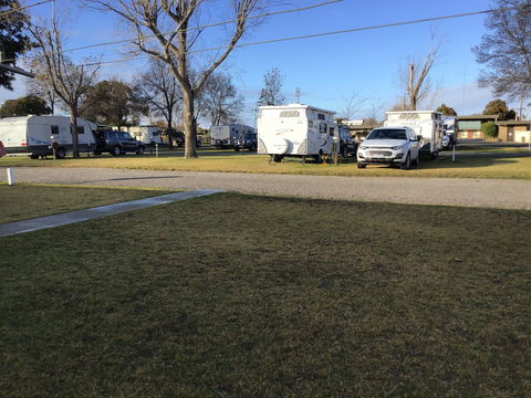 Jerilderie Motel And Caravan Park - Accommodation 4U 0