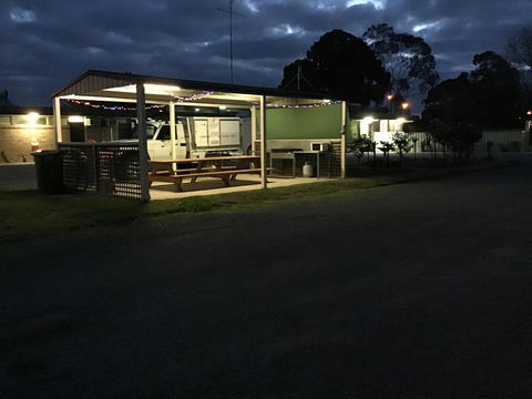 Jerilderie Motel And Caravan Park - Accommodation 4U 1
