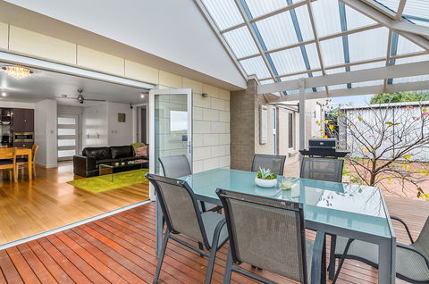Limestone Coast Apartments - Accommodation 4U 0