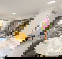 Meriton Suites Bondi Junction - Accommodation 4U