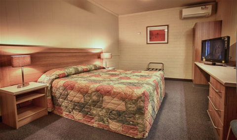 Opal Inn Hotel - Accommodation 4U 2