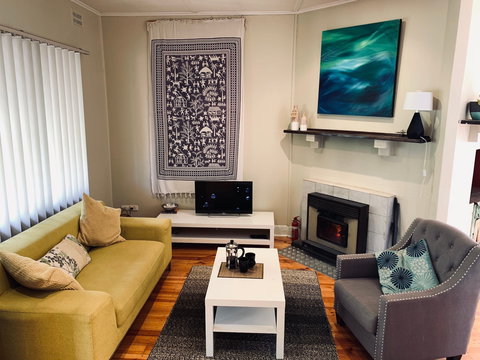 Outback Shack - Accommodation 4U 0