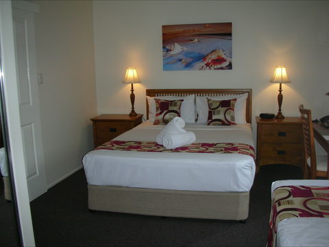 Palm View Holiday Apartments - Accommodation 4U 1