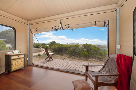 Pebble Point - Accommodation 4U 1