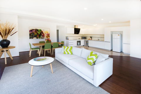 Phillip Island Towers - Accommodation 4U 0