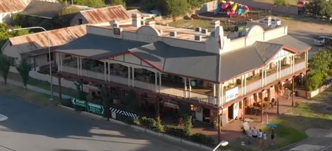 Royal Hotel Adelong - Accommodation 4U 0