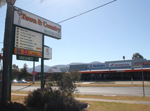 Town And Country Motor Inn - Tamworth - Accommodation 4U 1