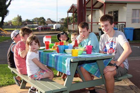Warrnambool Holiday Park And Motel - Accommodation 4U 0