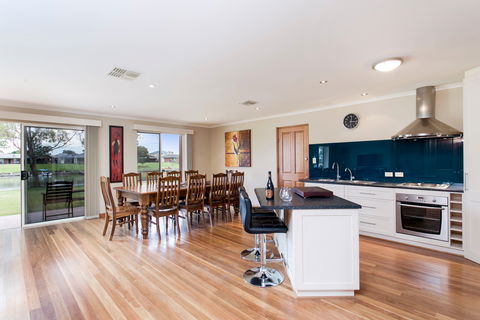 Windy's At Wellington - Accommodation 4U 2