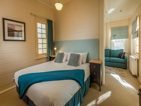 Yarrangobilly Caves House: Guest Rooms - Accommodation 4U 1
