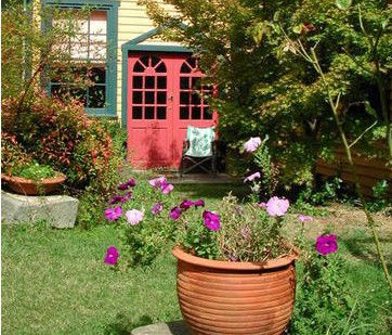 The Old School Country Retreat - Accommodation 4U 0