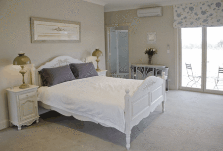 Myan Breezes Guesthouse - Accommodation 4U