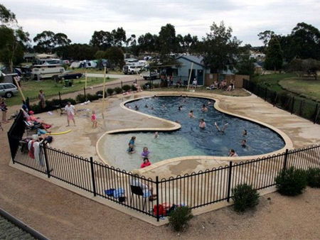 Bairnsdale Holiday Park - Accommodation 4U 3