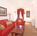 Crest Castle Bed and Breakfast - Accommodation 4U