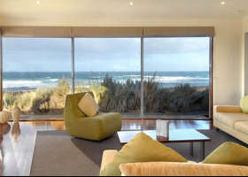 Hearns Beachside Villas - Accommodation 4U 1