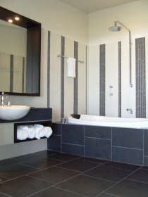 Hearns Beachside Villas - Accommodation 4U 5
