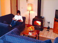 Halls Gap Log Cabins - Accommodation 4U 1