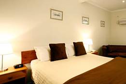 Best Western New Crossing Place Motel - Accommodation 4U 1