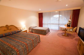The Bell Tower Inn - Accommodation 4U 2