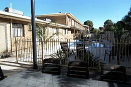 Allambi Holiday Apartments - Accommodation 4U 1