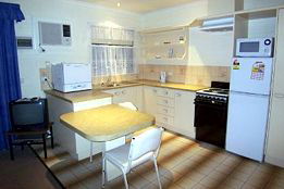 Allambi Holiday Apartments - Accommodation 4U 3