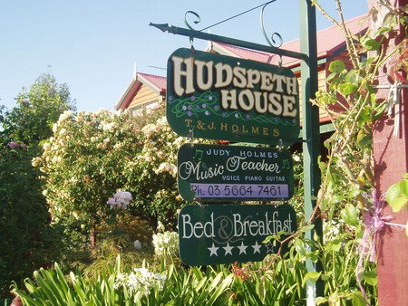 Hudspeth House Bed And Breakfast - Accommodation 4U 0