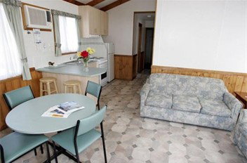 Melbourne Big4 Holiday Park - Accommodation 4U 0