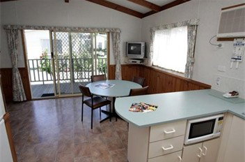 Melbourne Big4 Holiday Park - Accommodation 4U 2