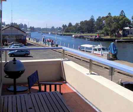 Dockside Waterfront Indulgence - Accommodation 4U 2