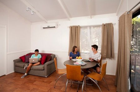 Airport Tourist Village Melbourne - Accommodation 4U 5