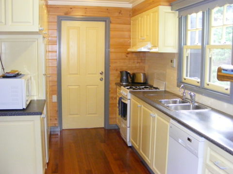 Belfast Cottages - Accommodation 4U 8
