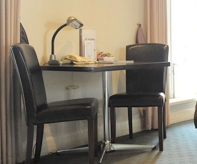 Oscar's Hotel & Cafe Bar - Accommodation 4U 5
