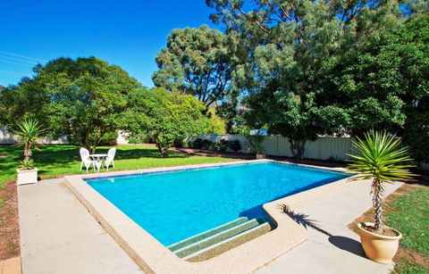 Wattle Motel - Accommodation 4U 0