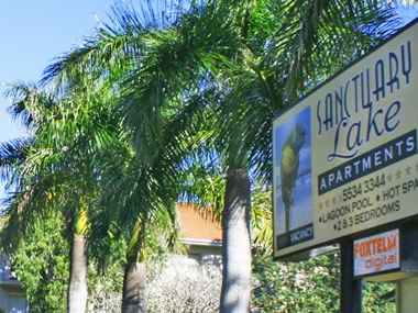 Sanctuary Lake Apartments - Accommodation 4U 5