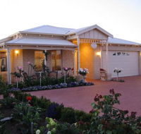 Sussex on Willis Cove Bed and Breakfast - Accommodation 4U