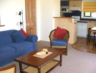 Club Yamba Luxury Villas - Accommodation 4U 3