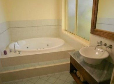 Pegasus Motel - Accommodation 4U 5