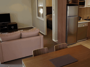 Quest Serviced Apartments Singleton - Accommodation 4U 1