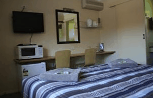 Isis Motel - Accommodation 4U 1