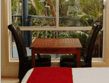 Azura Beach House B&B - Accommodation 4U 3