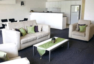 Oasis Holiday Apartments - thumb 2