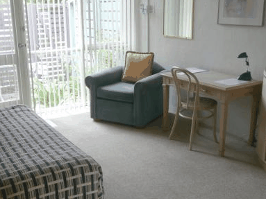 Summer East Serviced Apartments - Accommodation 4U 4