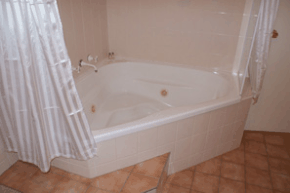 Burke  Wills Motor Inn - Accommodation 4U