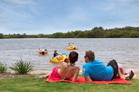 Blue Dolphin Resort & Holiday Park - Accommodation 4U 2