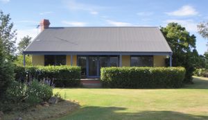 Tranquil Vale Vineyard - Accommodation 4U 1