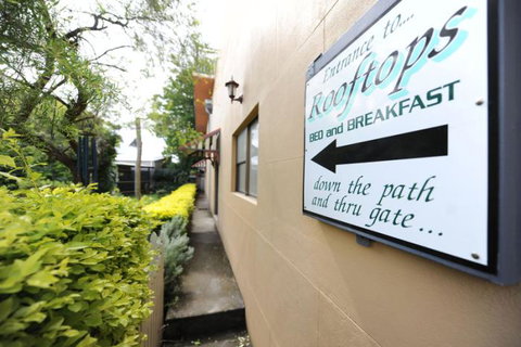 Rooftops Bed & Breakfast - Accommodation 4U 0