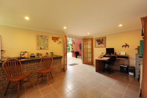 Rooftops Bed & Breakfast - Accommodation 4U 12