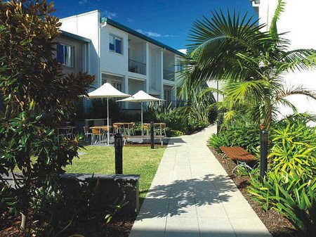 Medina Classic Chippendale - Accommodation 4U 0